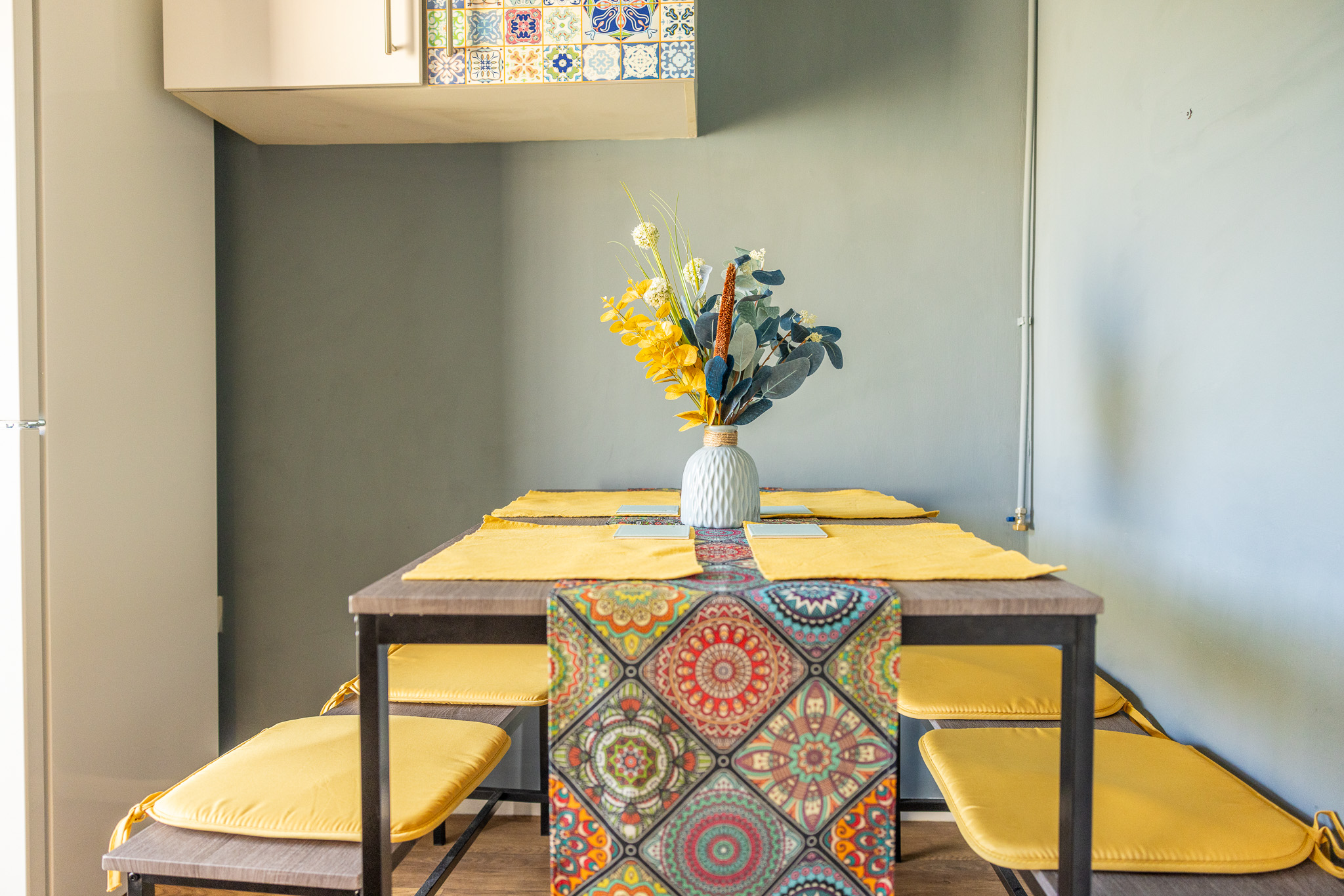 Zebra lips sculpture on pink table — statement detail